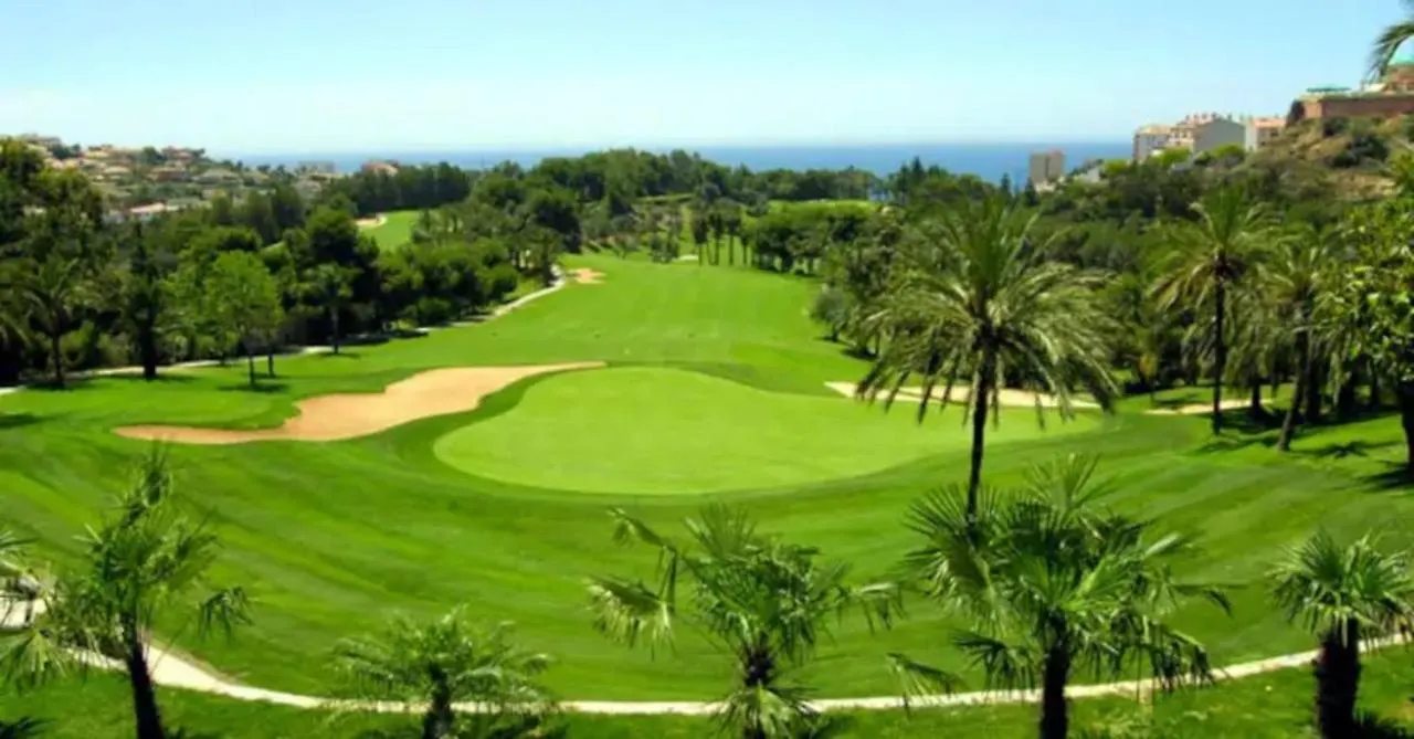 Beachfront Complex El Coloso Views,Pools,Parking Benalmadena Costa 0*,