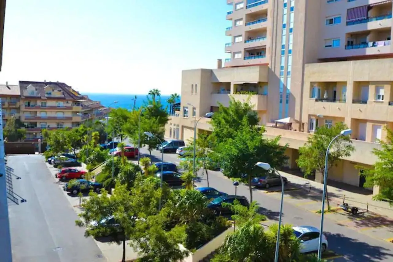 Beachfront Complex El Coloso Views,Pools,Parking Benalmadena Costa Apartment